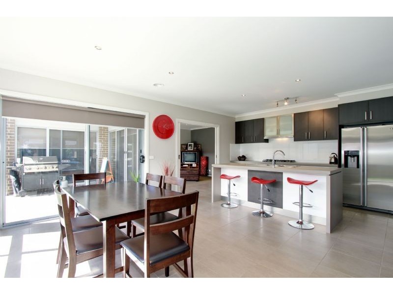 10 WESTMINSTER AVENUE, Traralgon VIC 3844