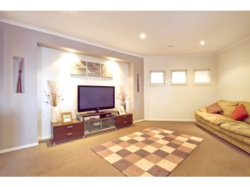 13 Nicholson Place, Traralgon VIC 3844