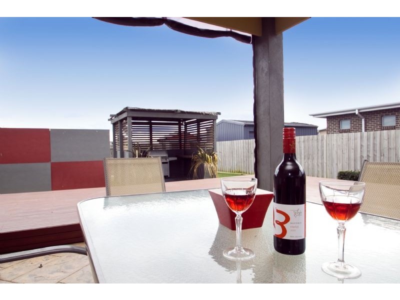 13 Nicholson Place, Traralgon VIC 3844