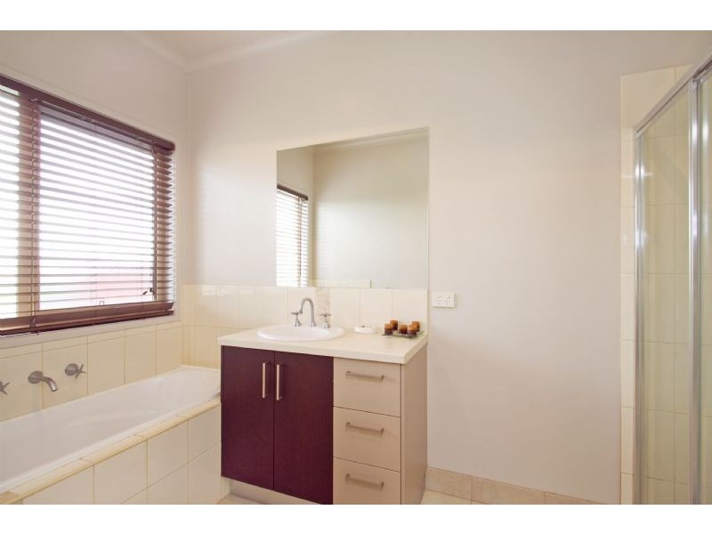 13 Nicholson Place, Traralgon VIC 3844