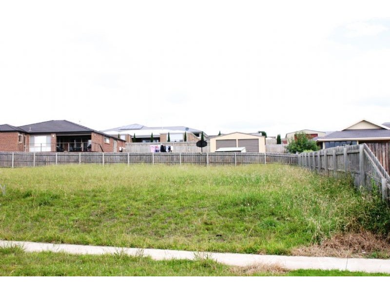 64 Riverslea Boulevard, Traralgon VIC 3844