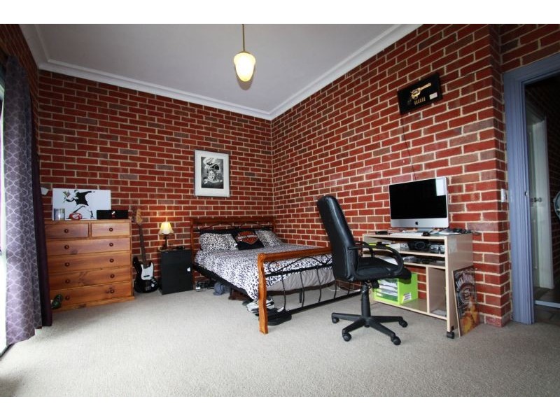 43 McEvoys Track, Seaton VIC 3858