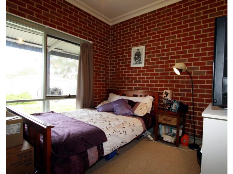 43 McEvoys Track, Seaton VIC 3858