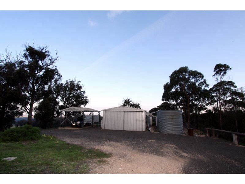 43 McEvoys Track, Seaton VIC 3858