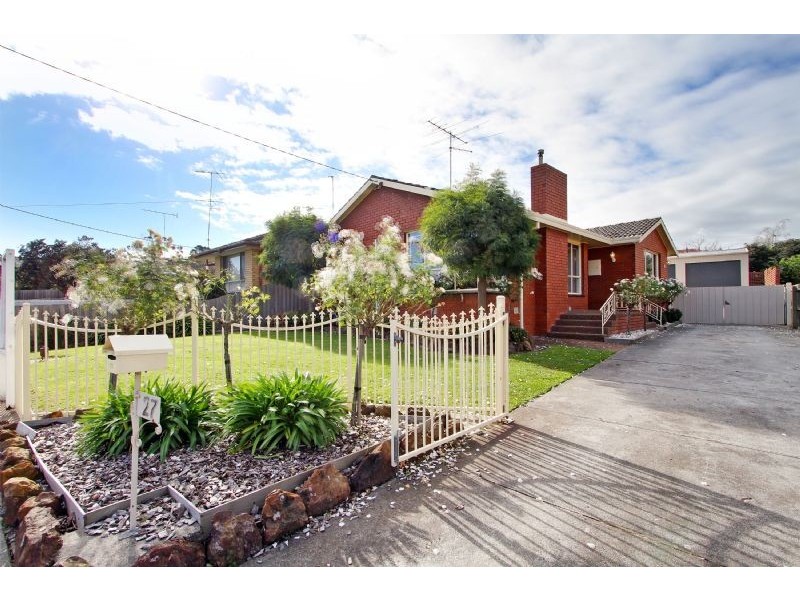 27 RACHEL WAY, Morwell VIC 3840