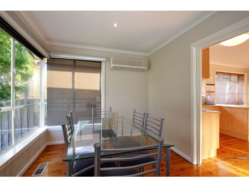 27 RACHEL WAY, Morwell VIC 3840