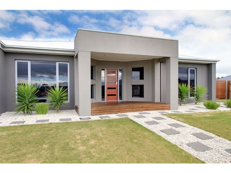 5 Kangaroo Grass Rise, Traralgon VIC 3844