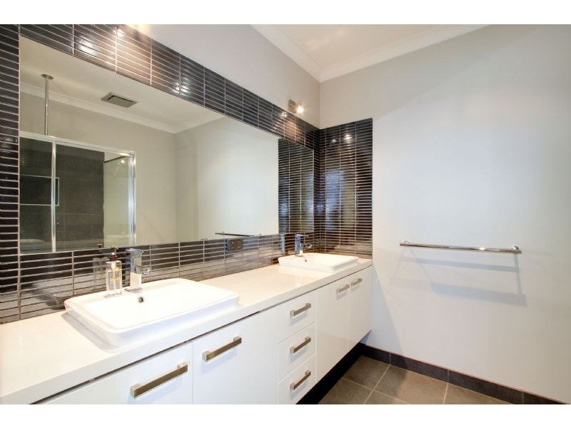 5 Kangaroo Grass Rise, Traralgon VIC 3844