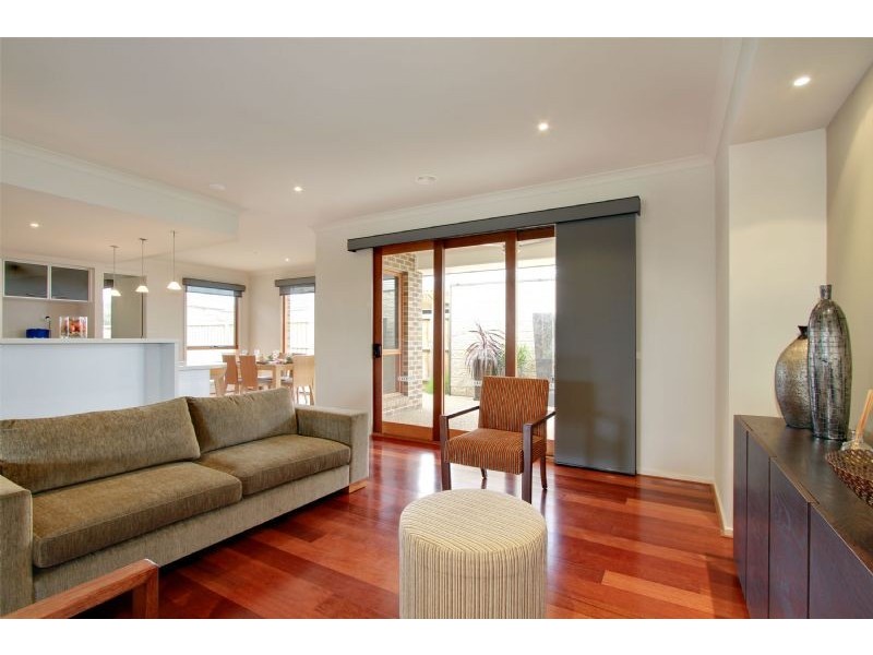 1 Hammersmith Circuit, Traralgon VIC 3844