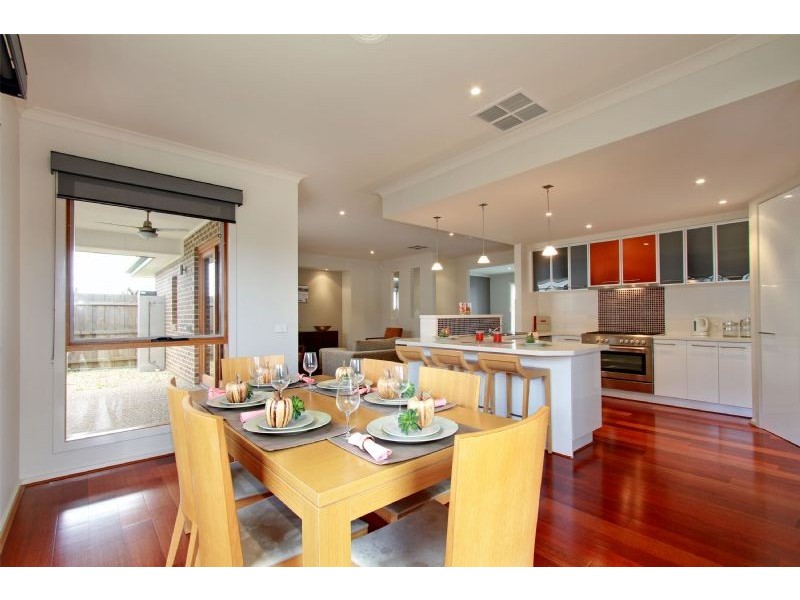 1 Hammersmith Circuit, Traralgon VIC 3844