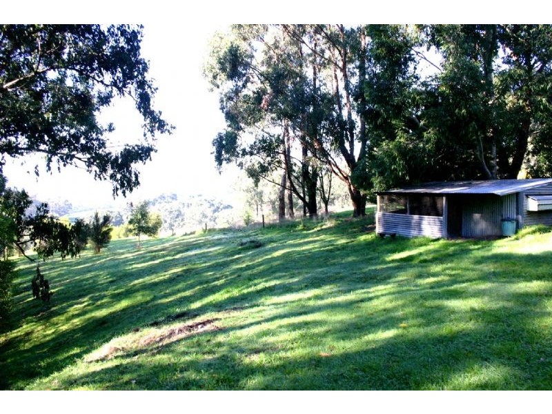 405 Whitelaws Track, Yinnar South VIC 3869