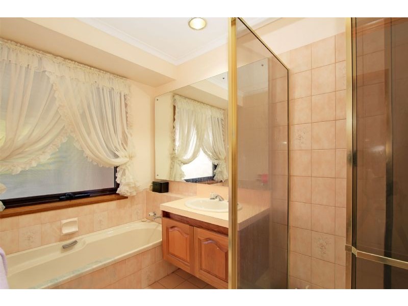 7 Hewat Court, Morwell VIC 3840