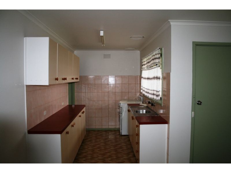 15 Churinga Drive, Churchill VIC 3842