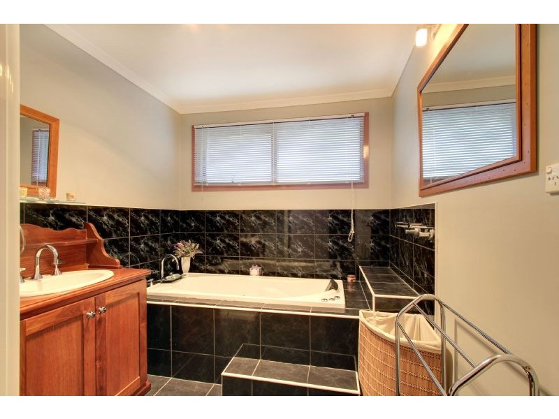 46 Boulton Crescent, Tyers VIC 3844
