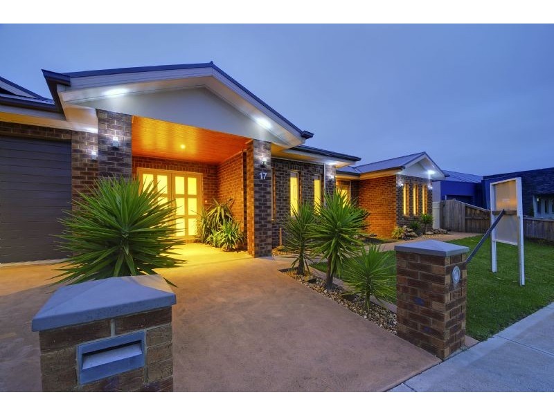 17 Palmgate Terrace, Traralgon VIC 3844