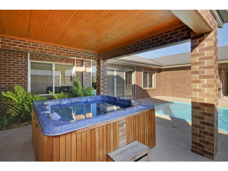 17 Palmgate Terrace, Traralgon VIC 3844