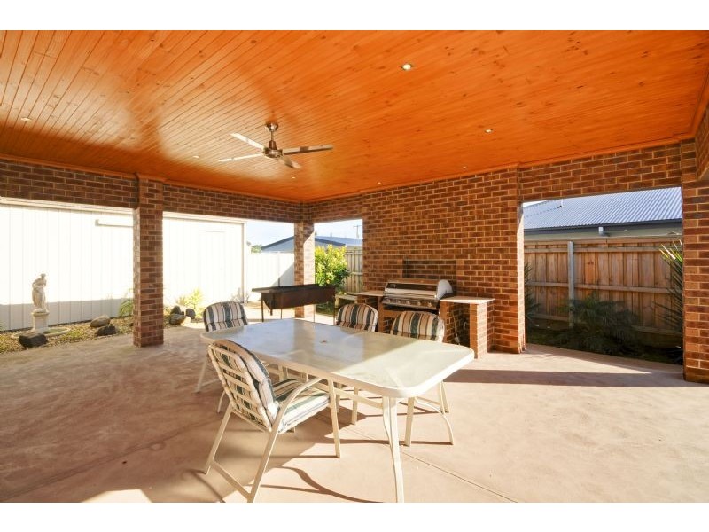 17 Palmgate Terrace, Traralgon VIC 3844
