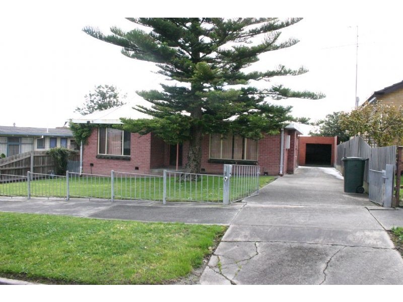 3 Barry Street, Morwell VIC 3840