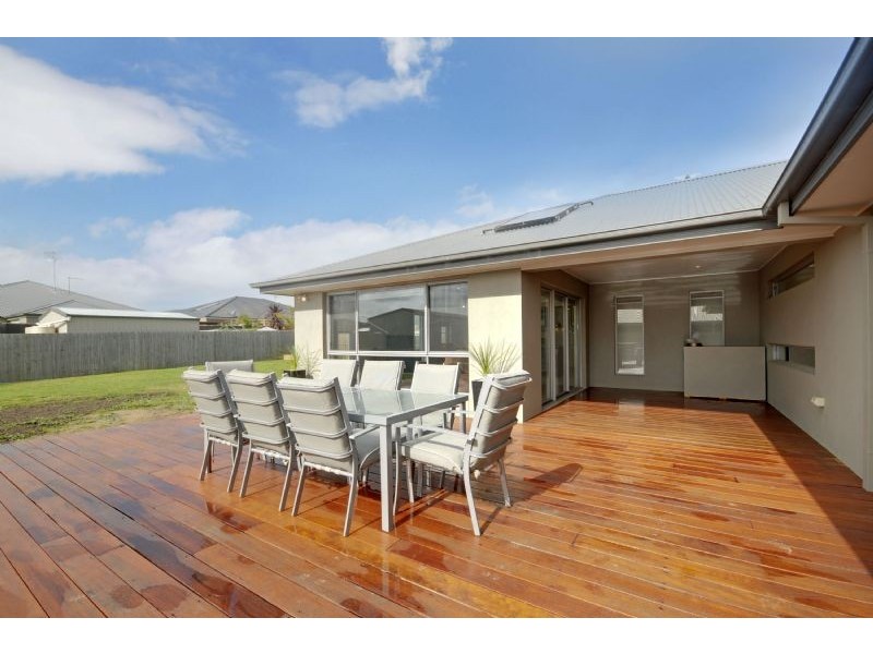 5 Monaghan Close, Traralgon VIC 3844