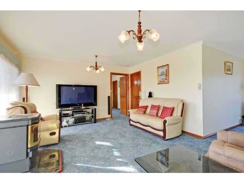 24 Mountview Court, Hazelwood North VIC 3840
