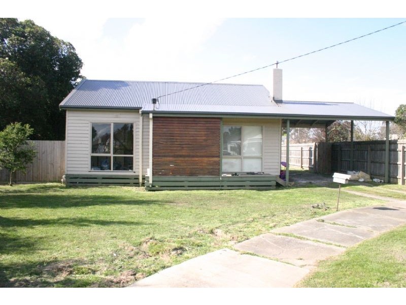 22 Armstrong Court, Traralgon VIC 3844