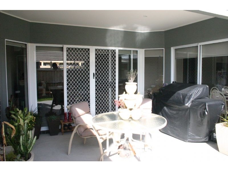 Unit 1/9 Stonehaven Drive, Traralgon VIC 3844