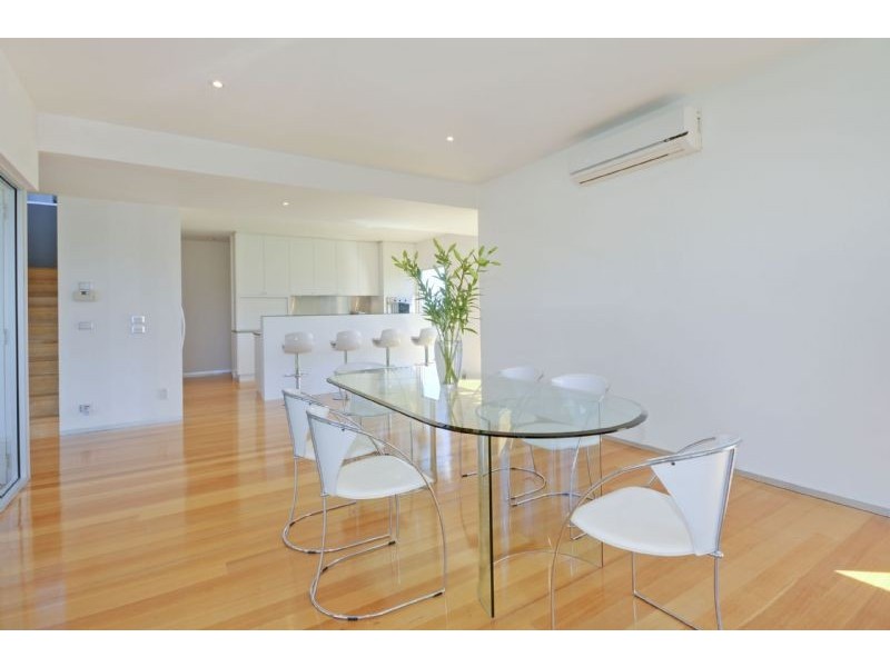 35 Swallow Grove, Traralgon VIC 3844