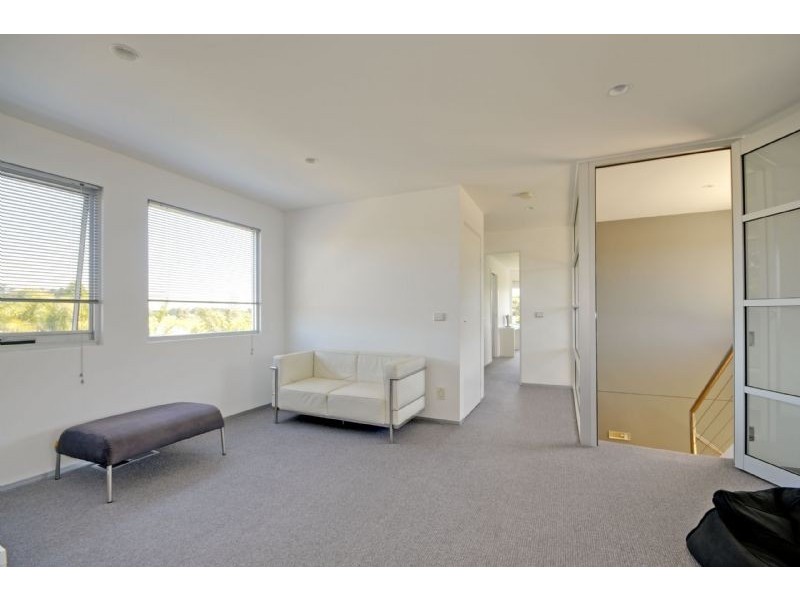 35 Swallow Grove, Traralgon VIC 3844