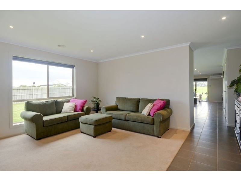 8 Monaghan Close, Traralgon VIC 3844