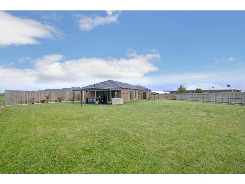 8 Monaghan Close, Traralgon VIC 3844