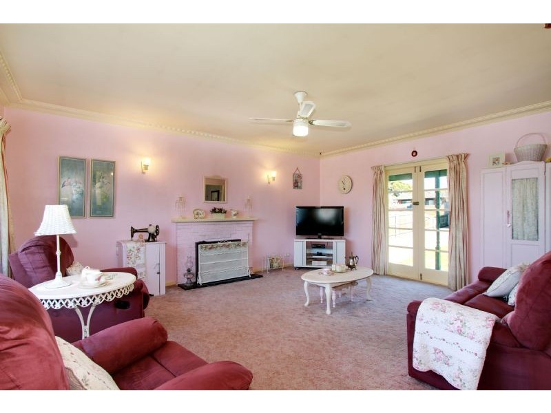 10 Loch Park Road, Traralgon VIC 3844