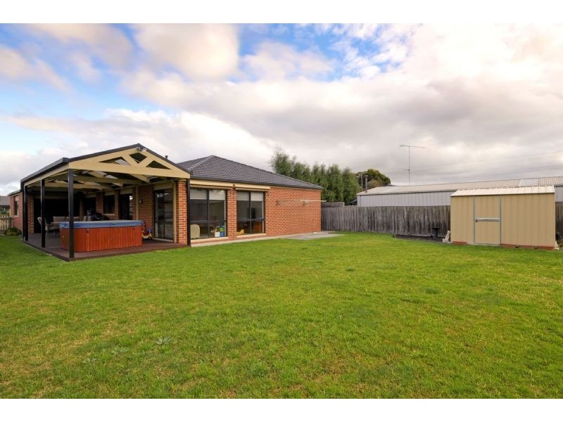 1 Mayfair Court, Traralgon VIC 3844