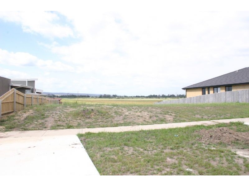 99b Riverslea Boulevard, Traralgon VIC 3844