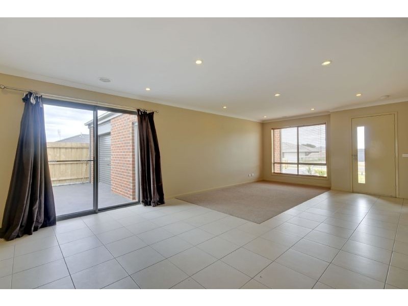 16 Kilkenny Close, Traralgon VIC 3844