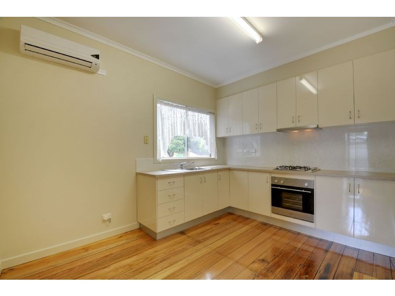 18 Gillies Crescent, Traralgon VIC 3844