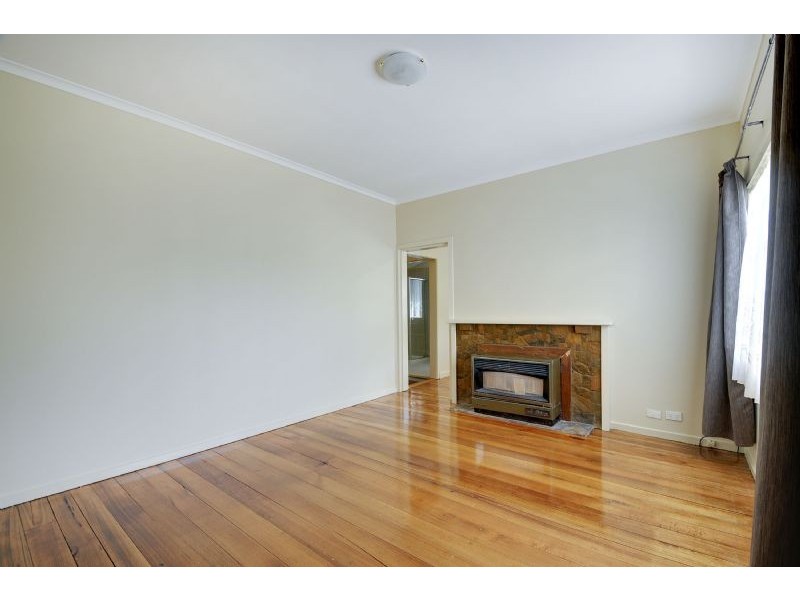 18 Gillies Crescent, Traralgon VIC 3844