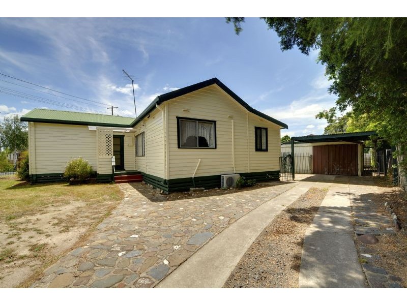 18 Gillies Crescent, Traralgon VIC 3844