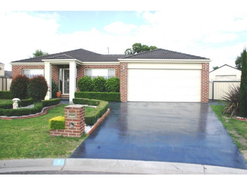 7  Milburn Court, Traralgon VIC 3844