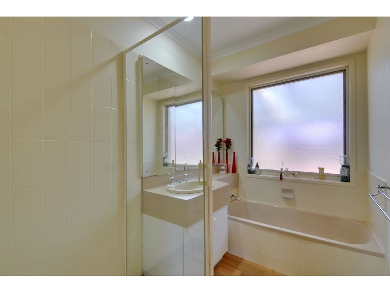 39 Swallow Grove, Traralgon VIC 3844