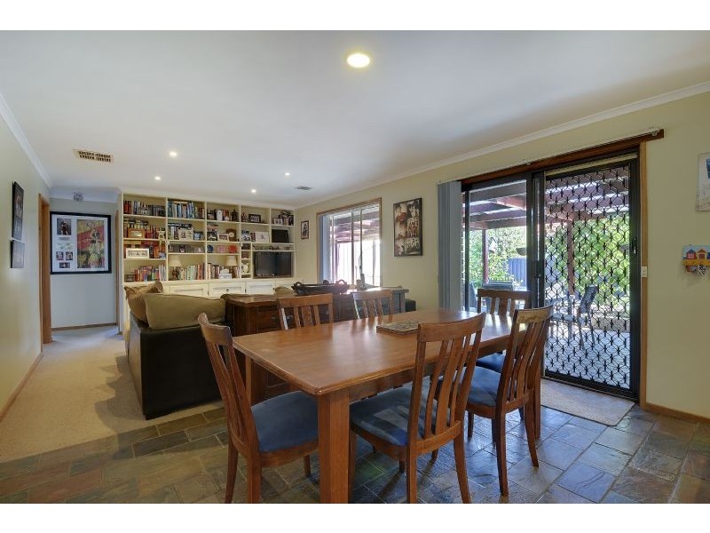 13 Swallow Grove, Traralgon VIC 3844