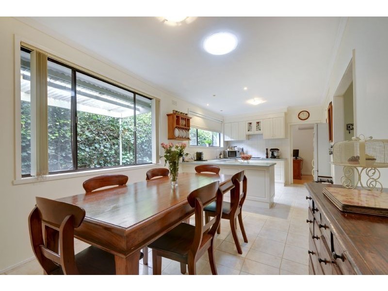 1 Greenwood Grove, Traralgon VIC 3844