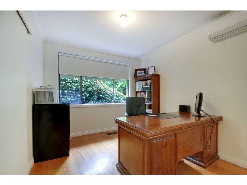 1 Greenwood Grove, Traralgon VIC 3844