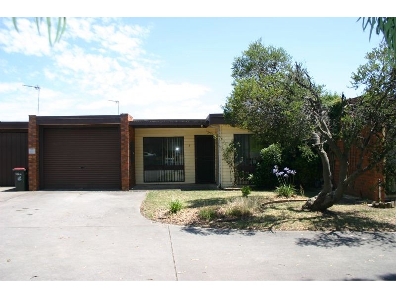 Unit 3/8 Brolga Boulevard, Traralgon VIC 3844