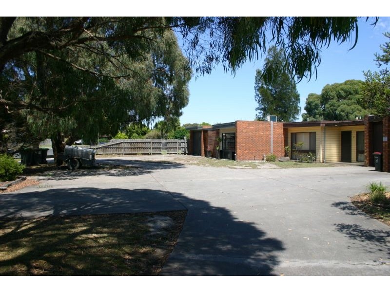 Unit 3/8 Brolga Boulevard, Traralgon VIC 3844
