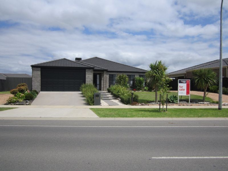 33 Bradman Boulevard, Traralgon VIC 3844