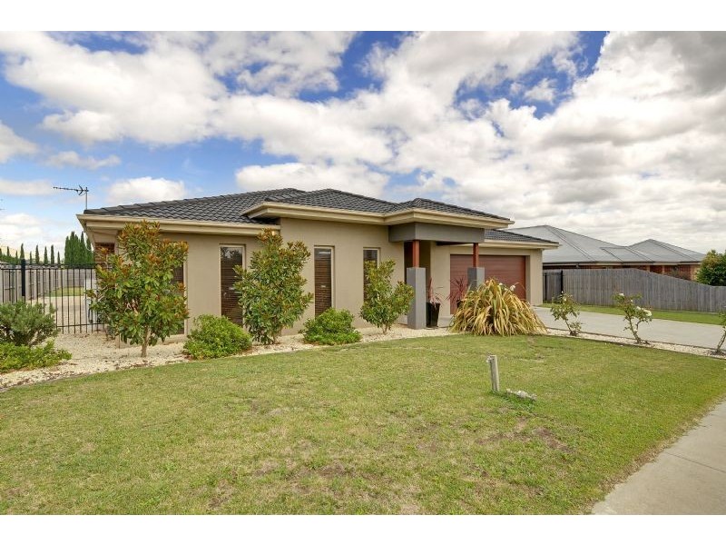 4 Crestmont Court, Traralgon VIC 3844