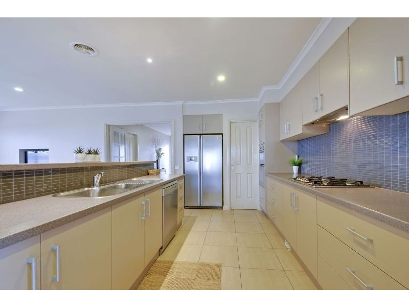 4 Crestmont Court, Traralgon VIC 3844