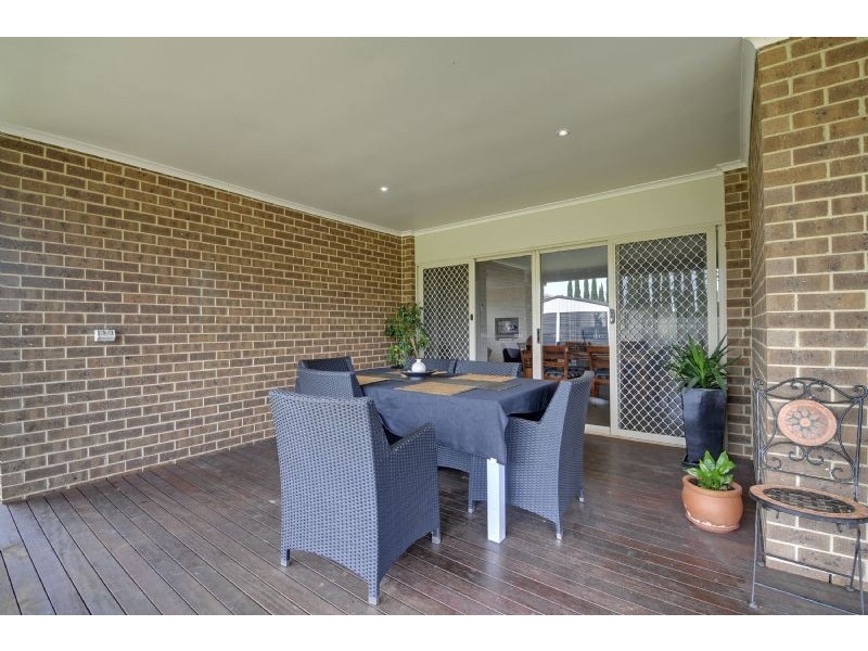 4 Crestmont Court, Traralgon VIC 3844