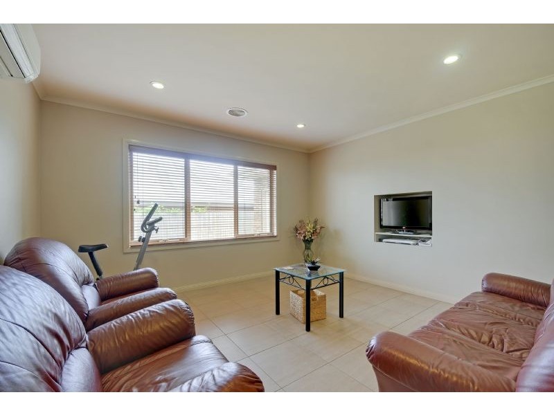 4 Crestmont Court, Traralgon VIC 3844