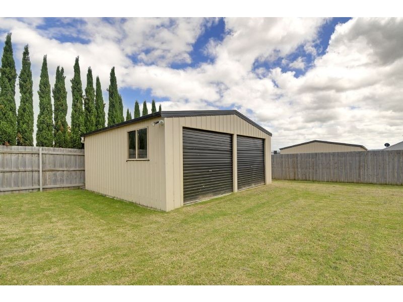 4 Crestmont Court, Traralgon VIC 3844